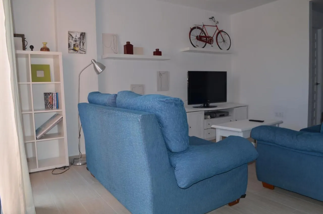 BONITO ÁTICO CON VISTAS y BARBACOA Apartamento Zahara de los Atunes