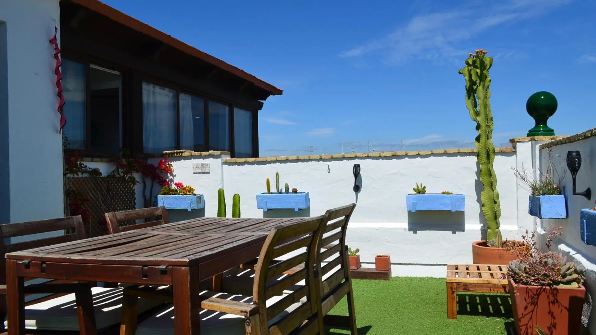 BONITO ÁTICO CON VISTAS y BARBACOA Apartamento Zahara de los Atunes 0*,