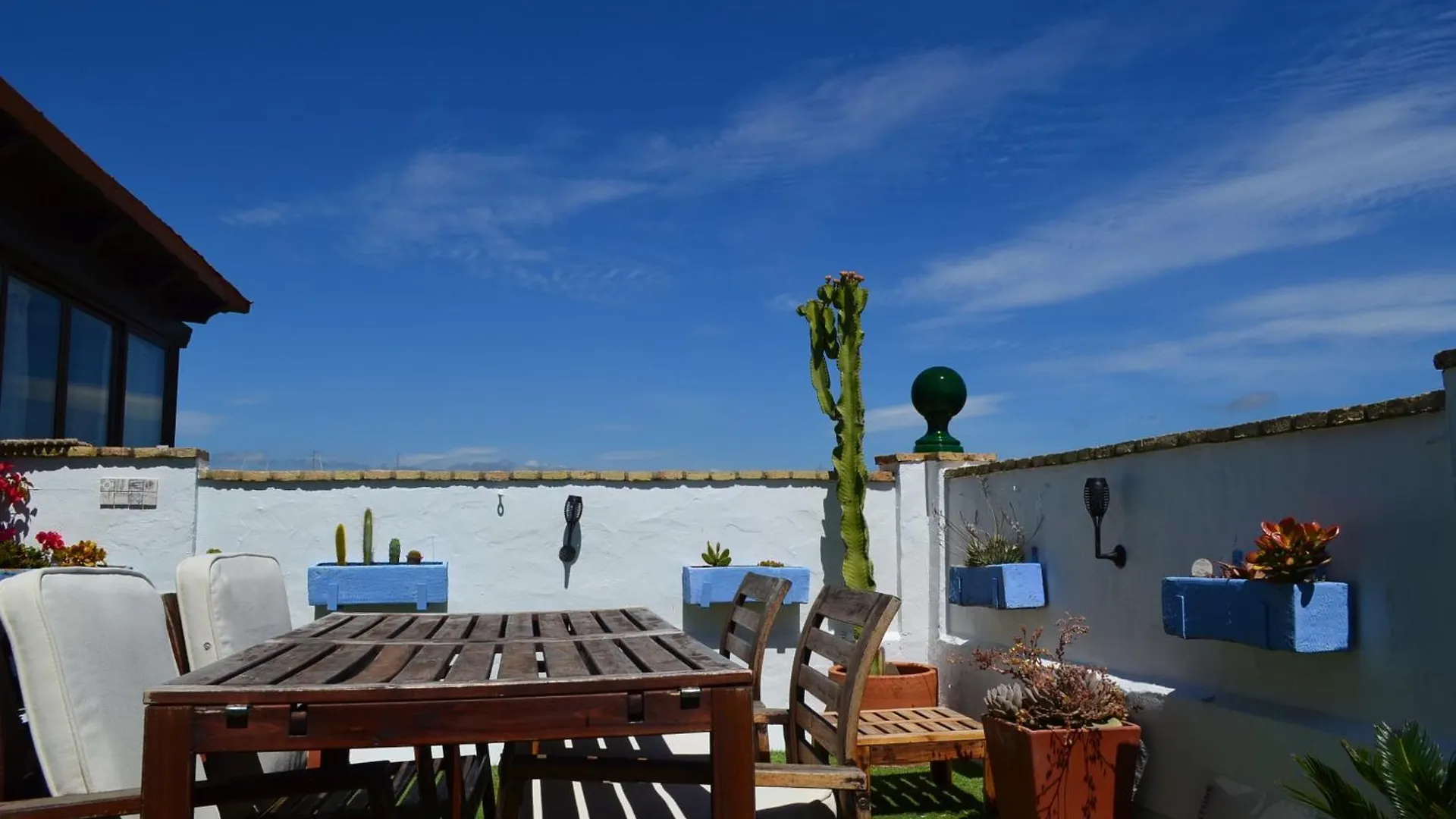 BONITO ÁTICO CON VISTAS y BARBACOA Apartamento Zahara de los Atunes