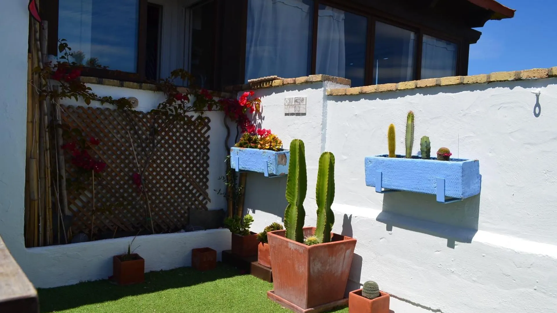BONITO ÁTICO CON VISTAS y BARBACOA Apartamento Zahara de los Atunes 0*,  Espanha