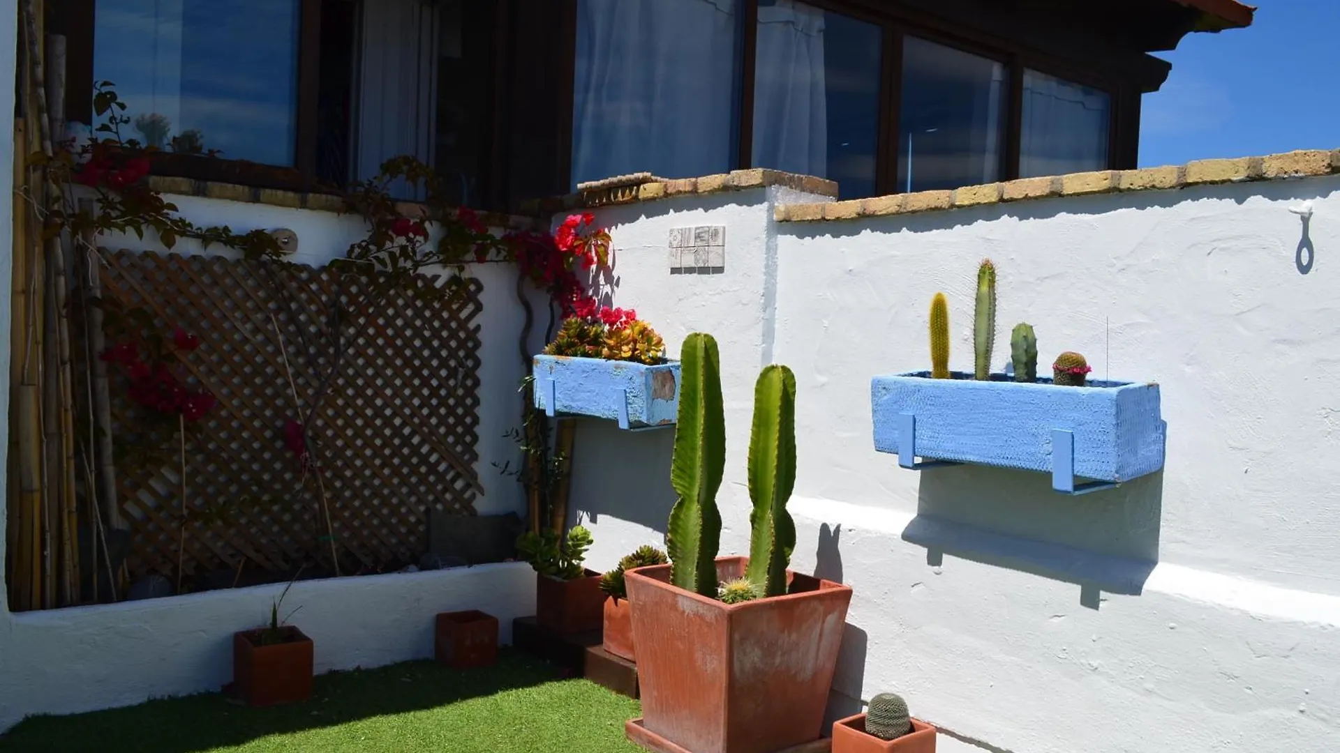 BONITO ÁTICO CON VISTAS y BARBACOA Apartamento Zahara de los Atunes