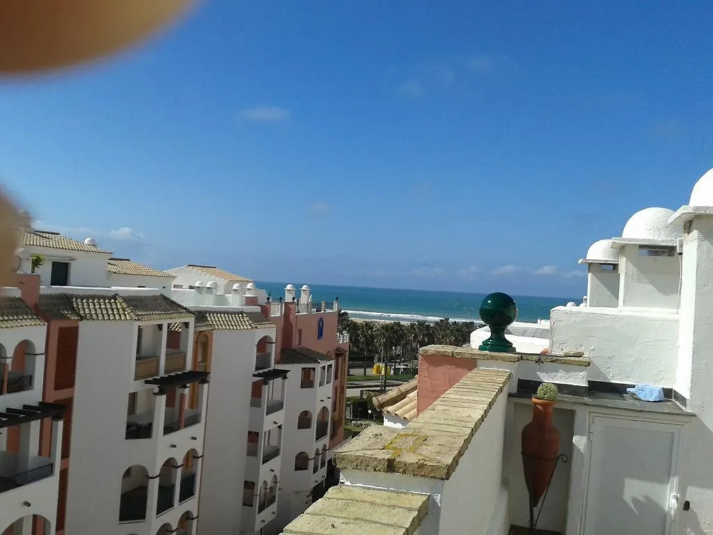 BONITO ÁTICO CON VISTAS y BARBACOA Apartamento Zahara de los Atunes