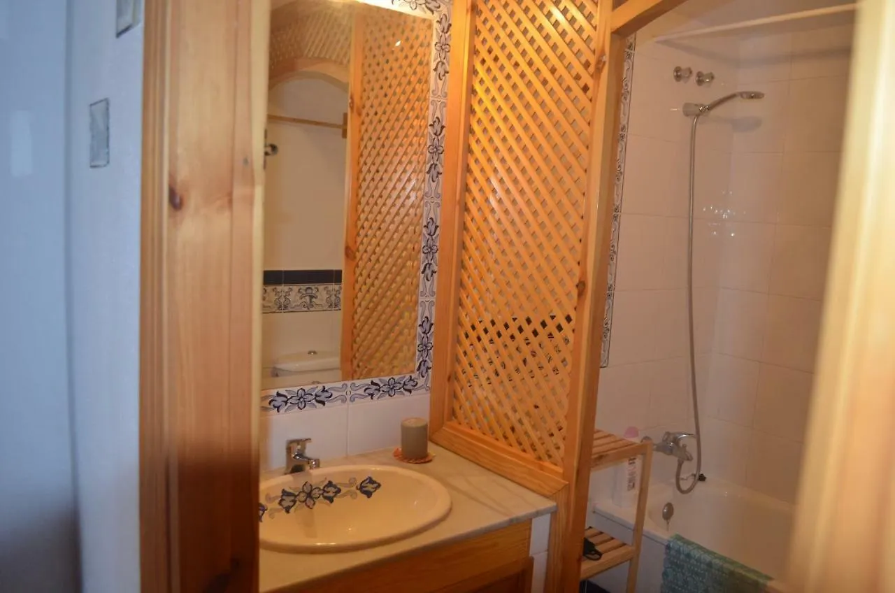 BONITO ÁTICO CON VISTAS y BARBACOA Apartamento Zahara de los Atunes