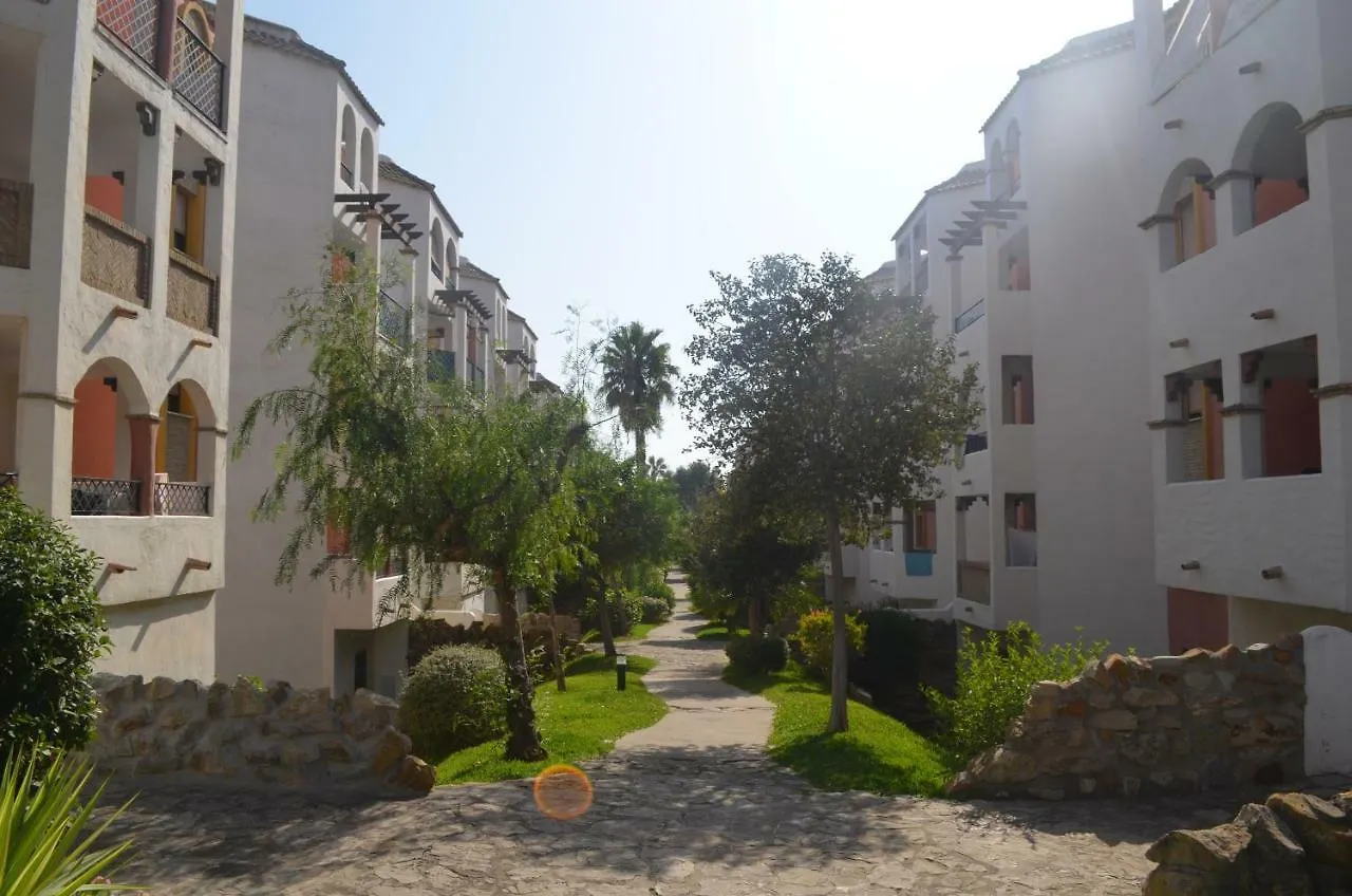 BONITO ÁTICO CON VISTAS y BARBACOA Apartamento Zahara de los Atunes