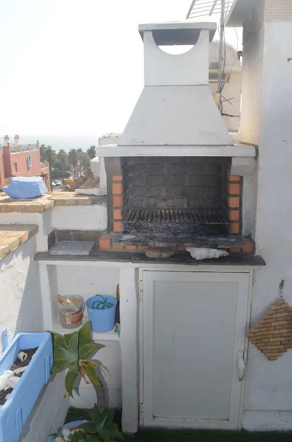 BONITO ÁTICO CON VISTAS y BARBACOA Apartamento Zahara de los Atunes