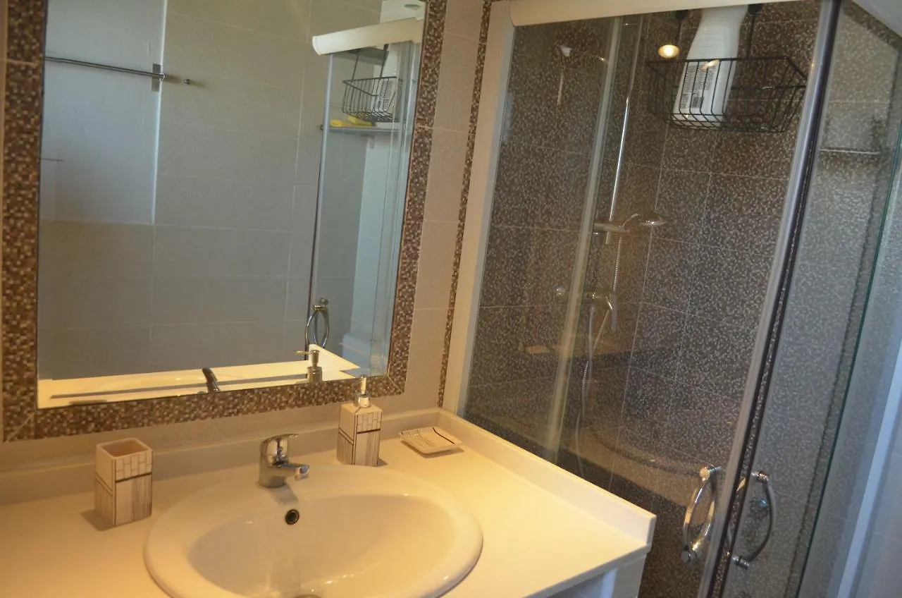 BONITO ÁTICO CON VISTAS y BARBACOA Apartamento Zahara de los Atunes